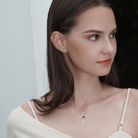 Sapphire Heart Stone Cross Necklace | Hvidguld