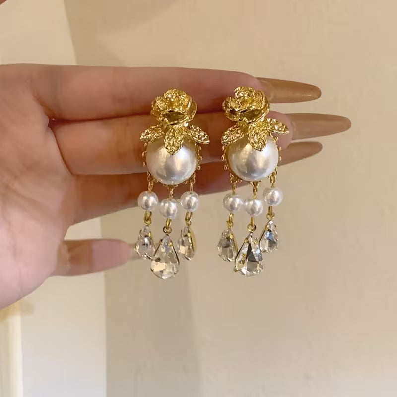 Ivoria Pearl Dew Drop Øreringe | Guld