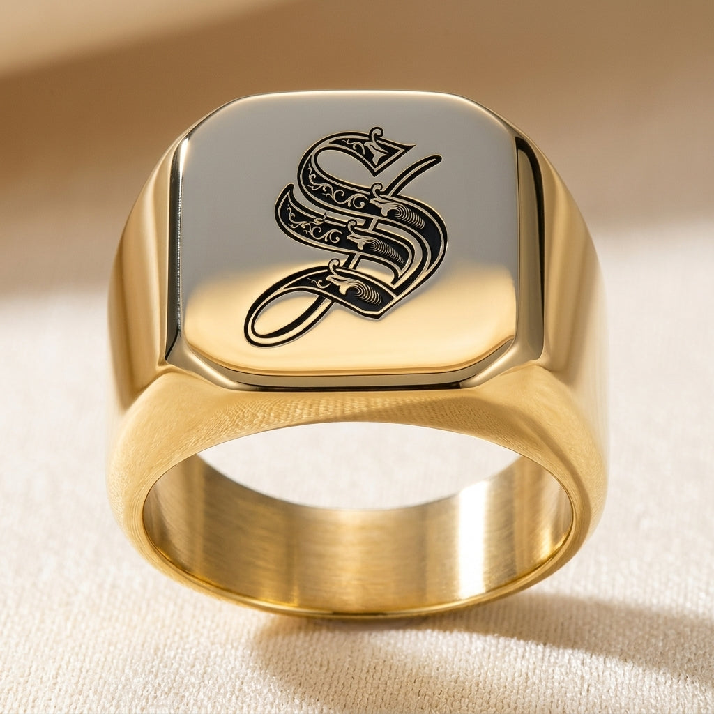 Klassisk Noble Initial Ring | Guld