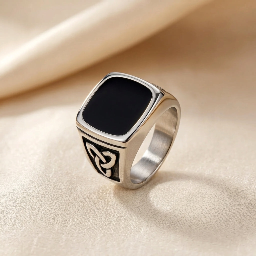 Sort Onyx Signetring | Guld