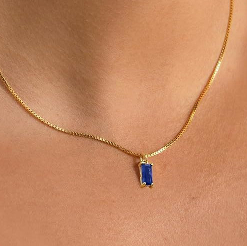 Minimalistisk Sapphir Pendant Halskæde | Hvidguld