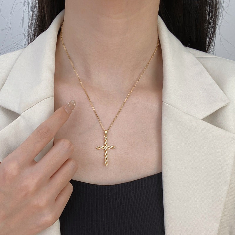 Krystal Twist Cross Halskæde | Guld