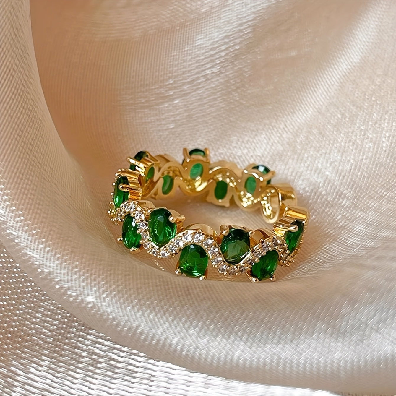Calira Funklende Smaragd Åben Ring | Guld