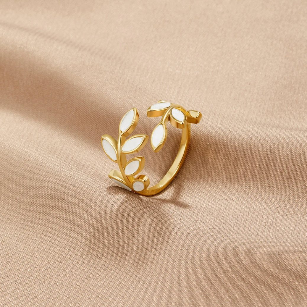 Neraya Delicate Leaf Open Ring | Guld