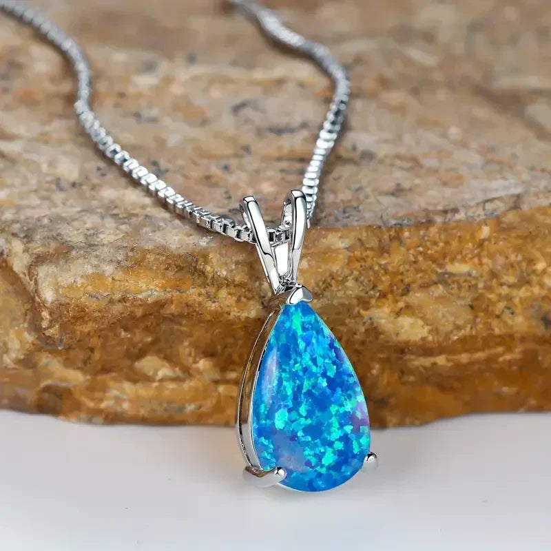 Azure Opal Dråbe Halskæde | Hvidguld