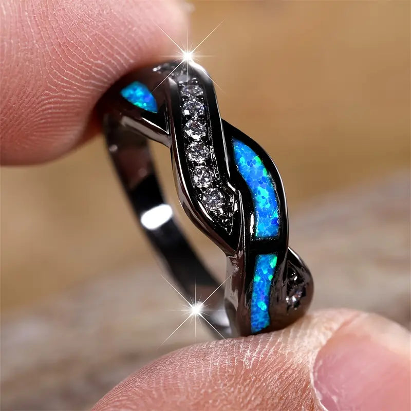 Thessia Lunebray Ring | Hvidguld