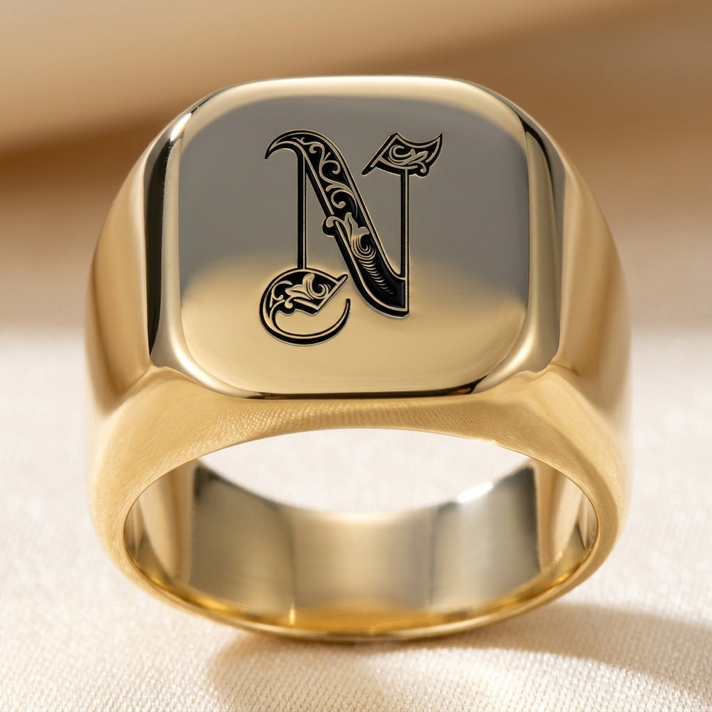 Klassisk Noble Initial Ring | Guld