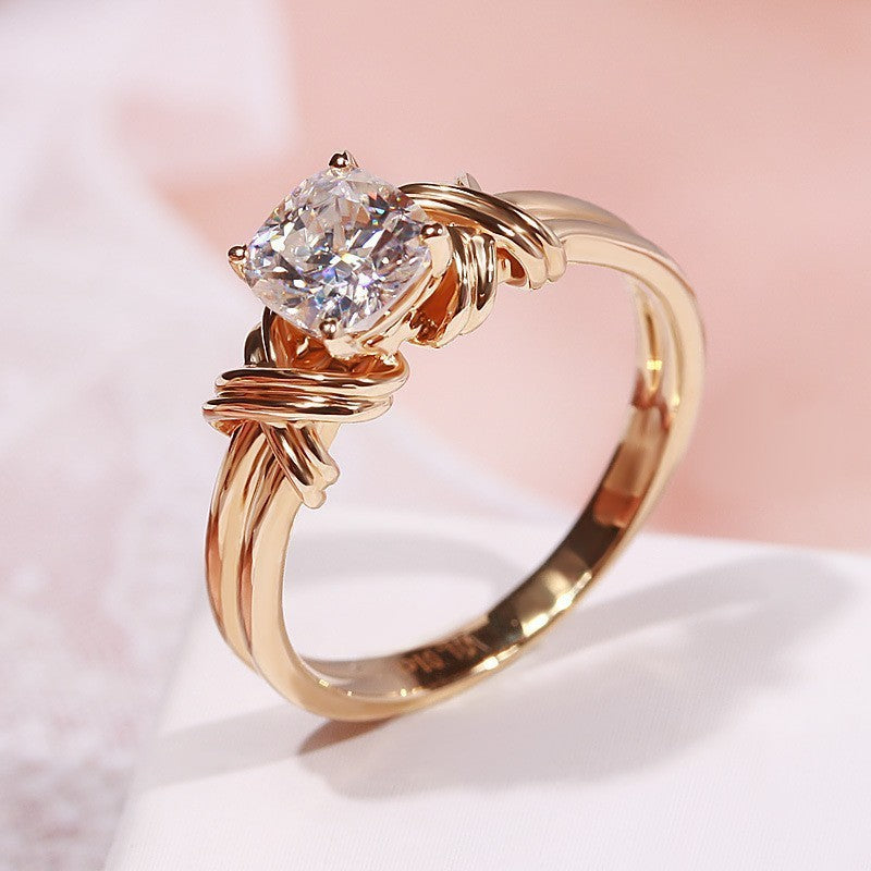 Knotted Band Statement Ring | Guld