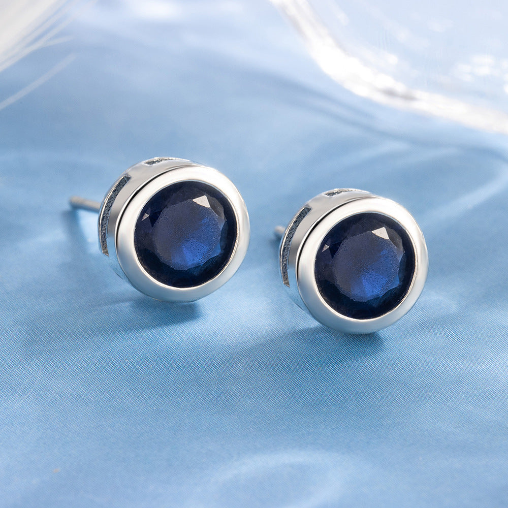 Sapphire Bezel Stud Earrings | Hvidguld