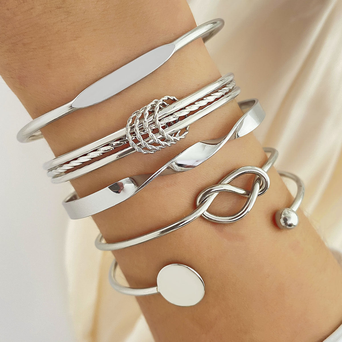 Knotted Elegance Armbåndsæt | Hvidguld