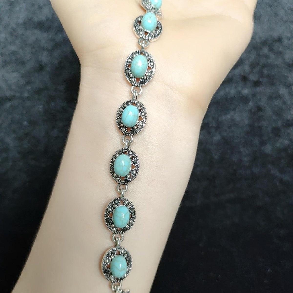 Corvelle Noble Emblem Armbånd | Hvidguld