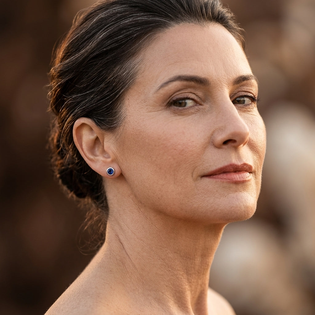 Sapphire Bezel Stud Earrings | Hvidguld